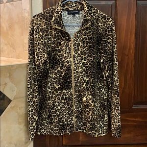 Jones New York , velvety soft Leopard Print